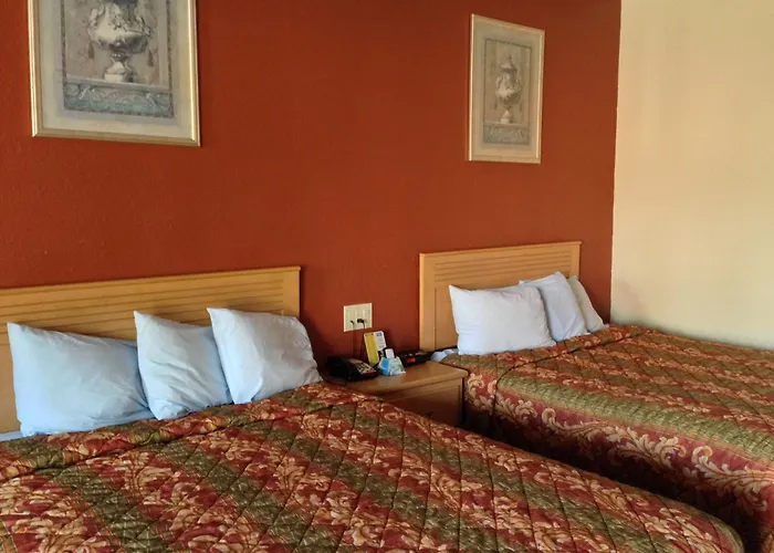 Scottish Inn & Suites Iah West
