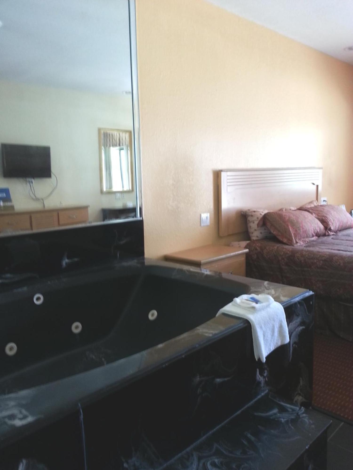 Motel Scottish & Iah West Westfield