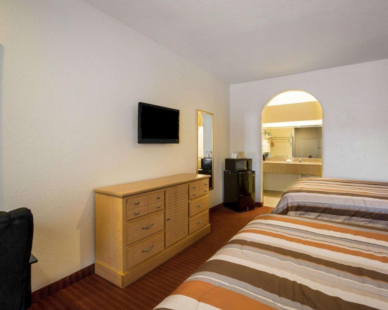 Motel Scottish & Iah West 2*